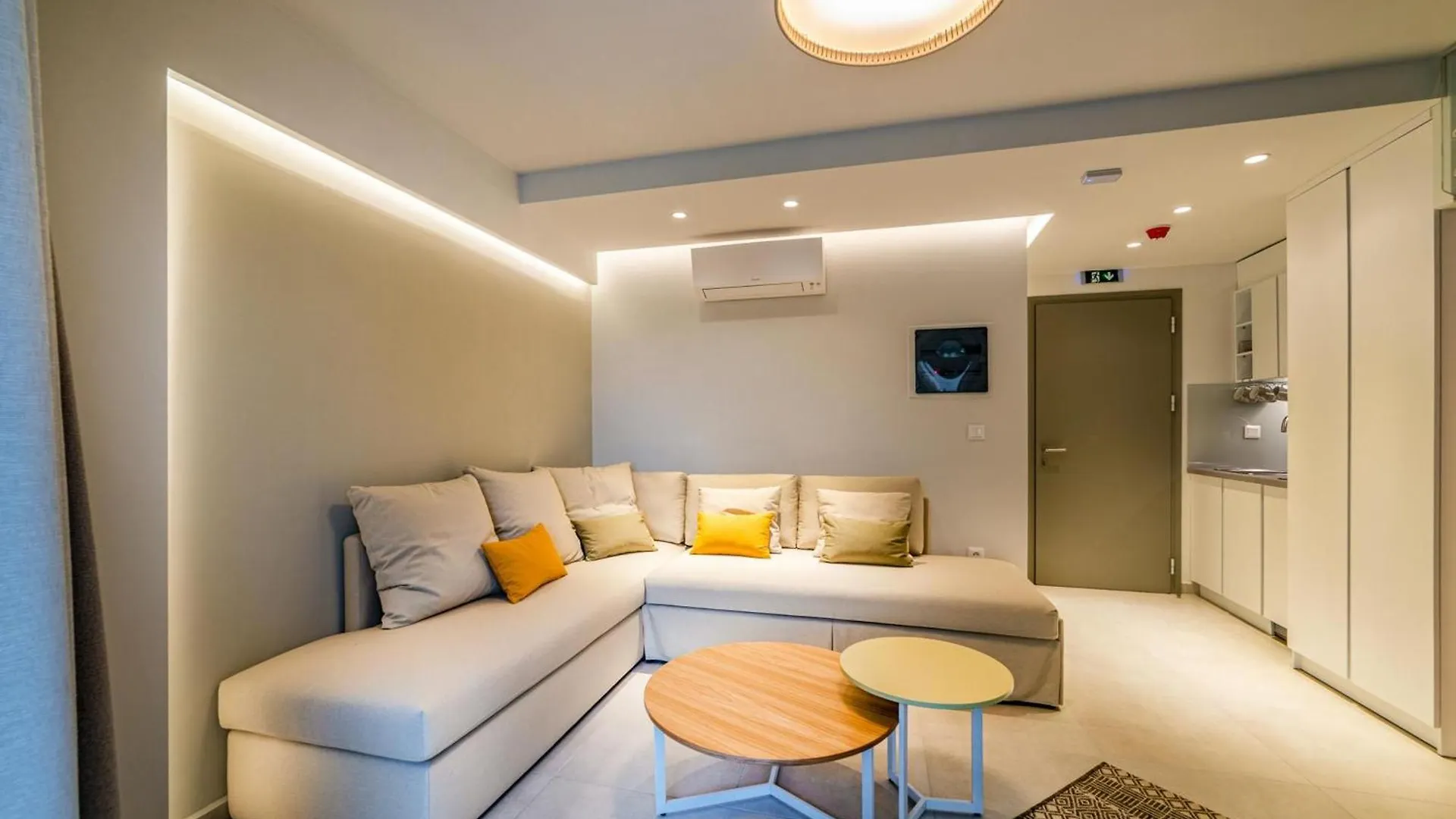 Pelagus Luxury Villas Polychrono