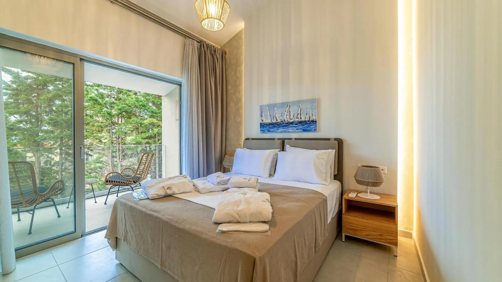 Pelagus Luxury Villas Polychrono